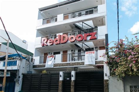 red door hotel manila|RedDoorz.